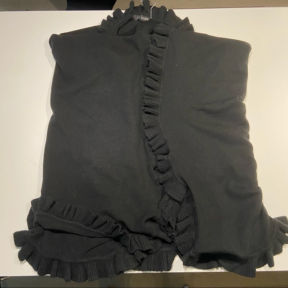 City Trend Ruffle Knit Cape - Picture 5 of 7